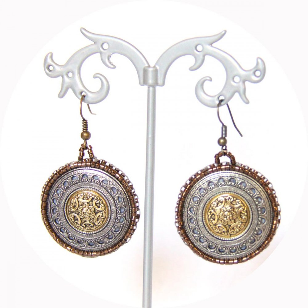 Boucles d'oreilles Esprit Antique médaillon en métal couleur or argent bronze brodé de perles bronze--9995494785995