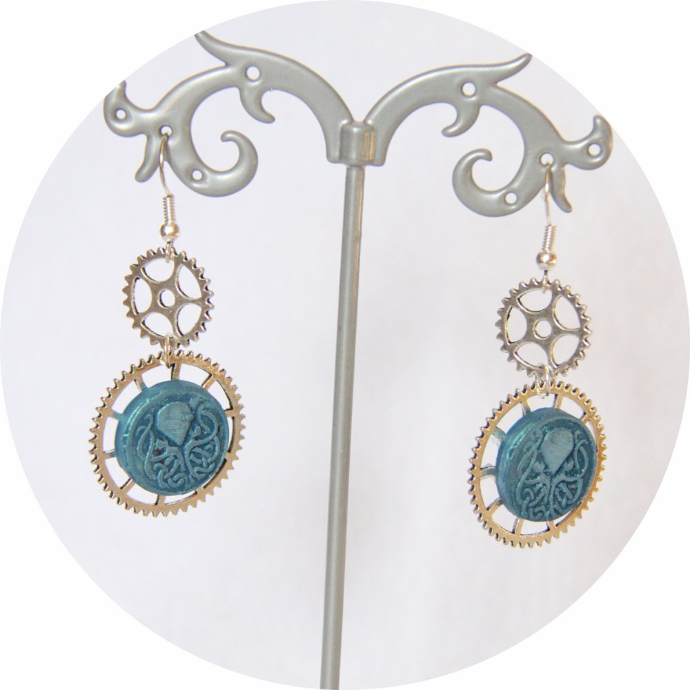 Boucles d'oreilles pendantes Steampunk thème mini Cthulhu bleu et engrenage argent--9995868077046