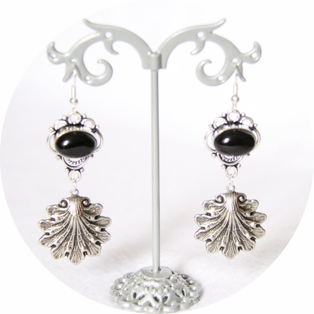 Boucles d'oreilles rétro baroque noires avec pampille coquillage argenté--9995848718525