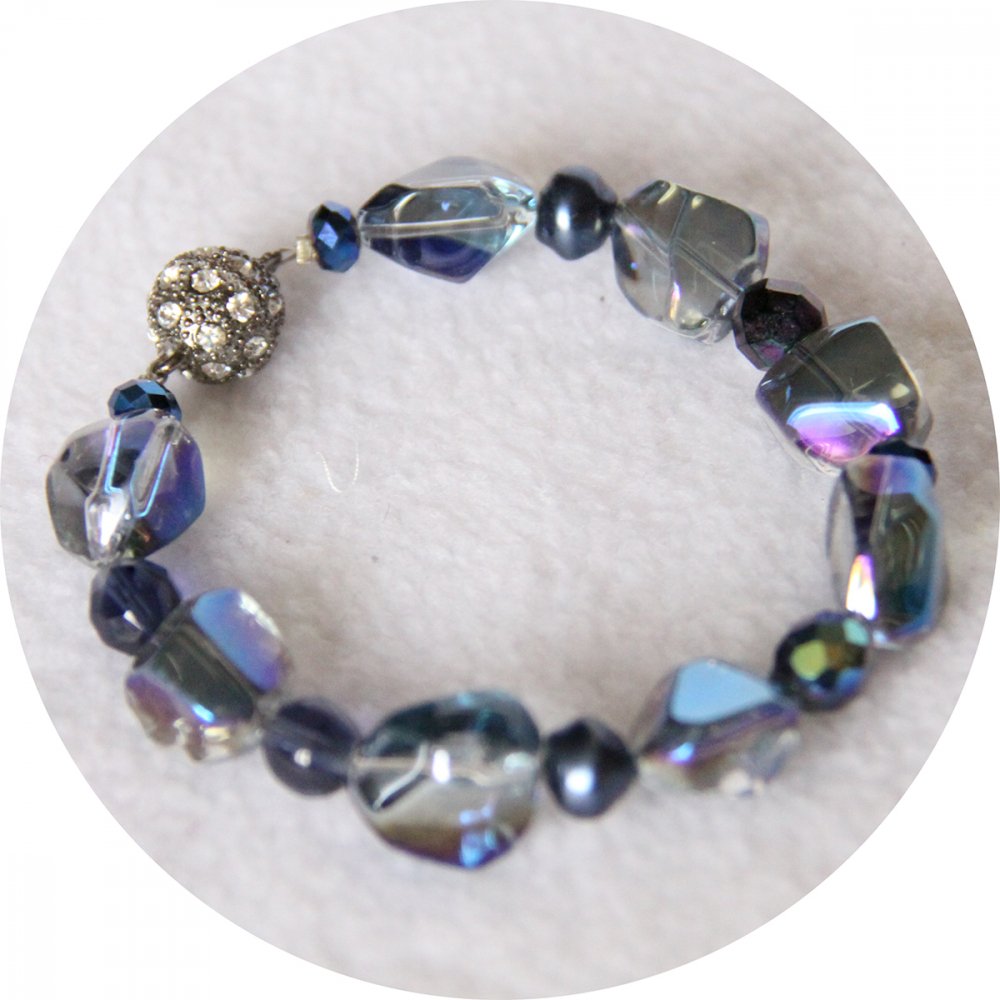 Bracelet bleu foncé en perles de nacre et cristal--9996141982378