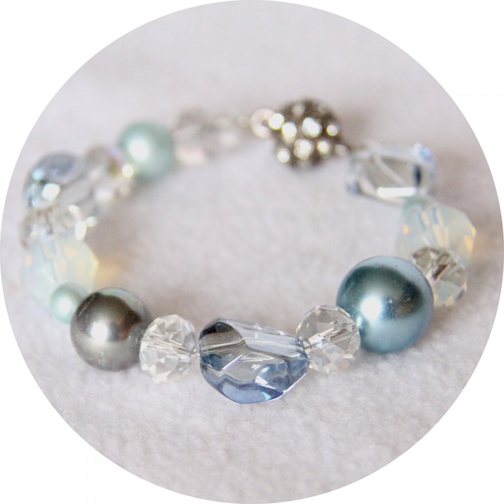 Bracelet bleu glacier en perles de nacre et cristal--9996141967856