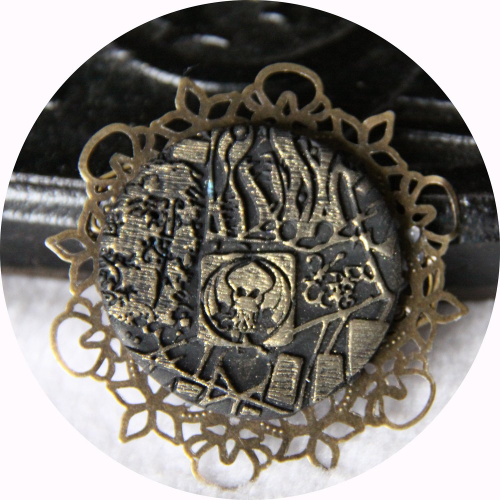 Broche médaillon rond Steampunk thème Cthulhu noir et bronze--9995942055199