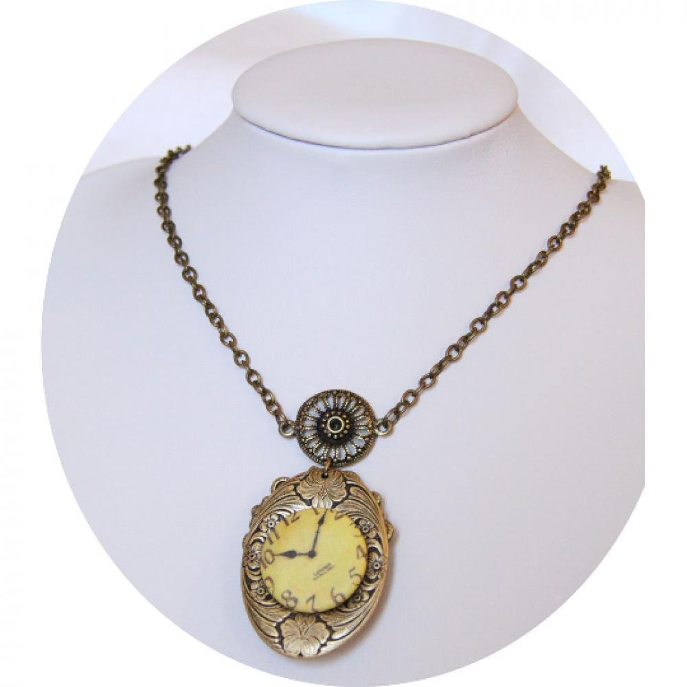 Collier court médaillon de style victorien bronze et sépia avec un bouton en tissu horloge et une estampe ovale gravée d'un motif rétro--9995581227650