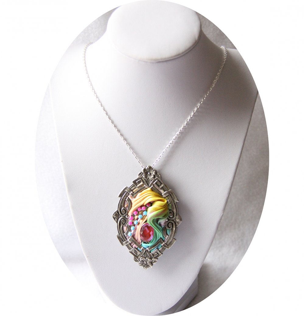 Collier médaillon ovale en ruban de soie shibori pastel et cadre Art déco--9996049981664
