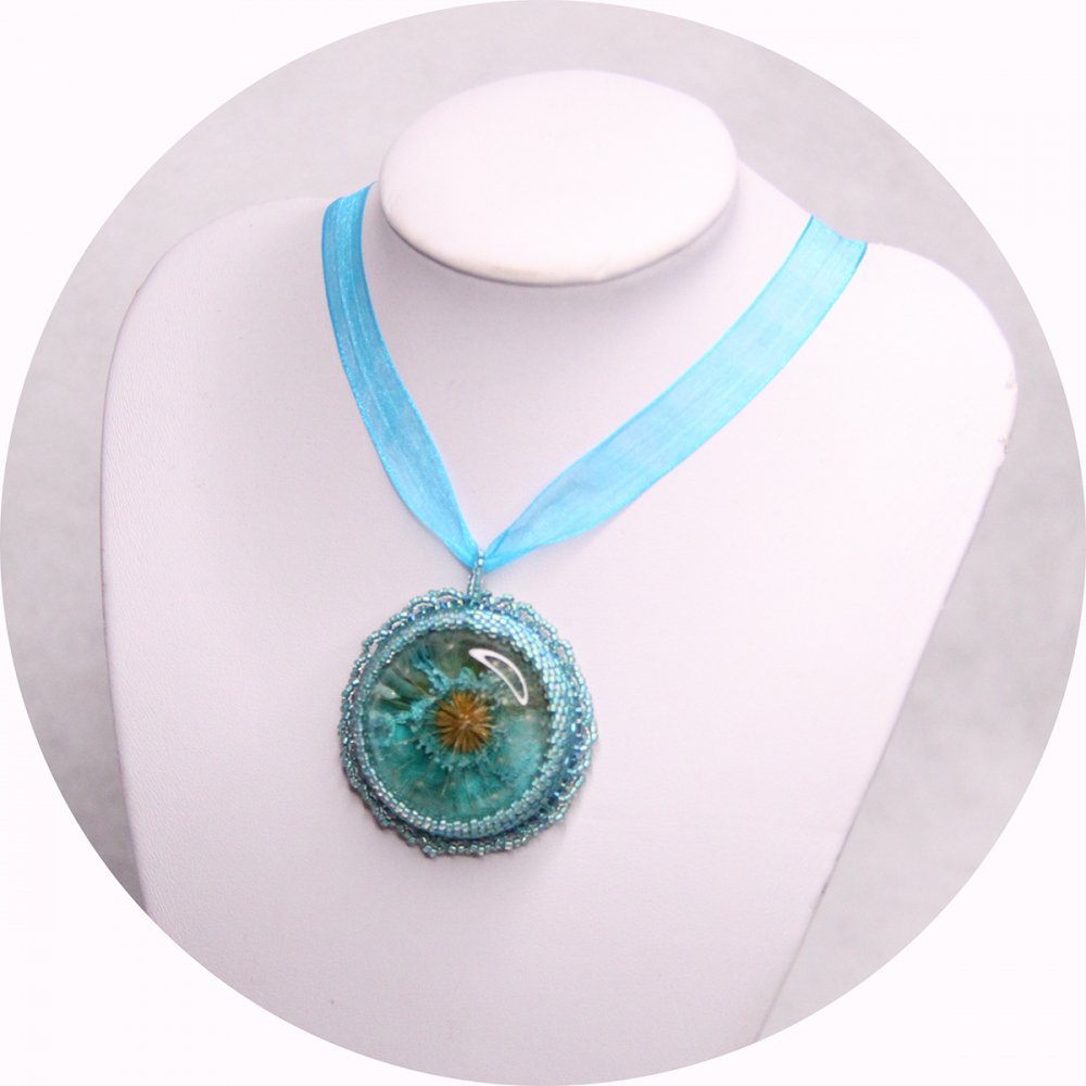 Collier médaillon pissenlit  bleu vert serti de perles japonaises--2226740721694