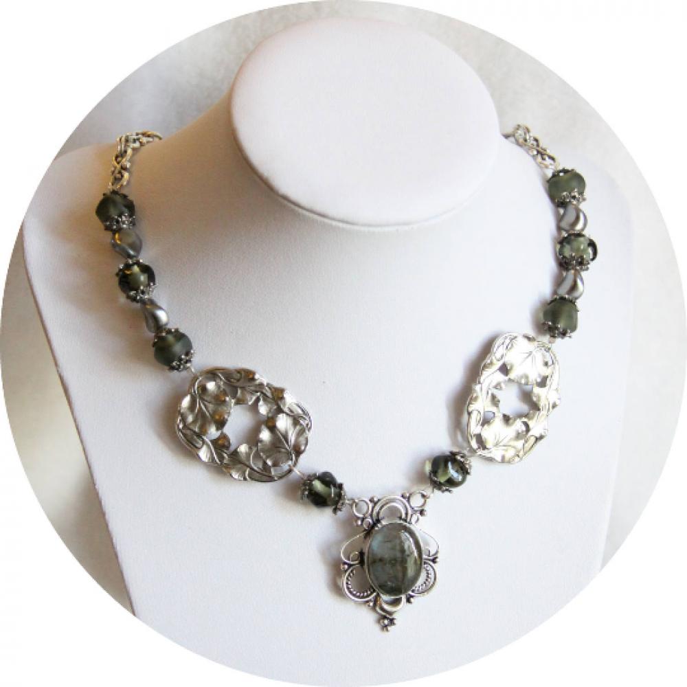 Collier Art Nouveau nenuphar argent et médaillon labradorite sur chaine argent et perles grises artisanales au chalumeau--9995582119176