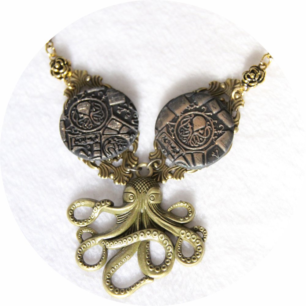 Collier Steampunk collection Cthulhu noir et or médaillon pieuvre bronze--9995846103408