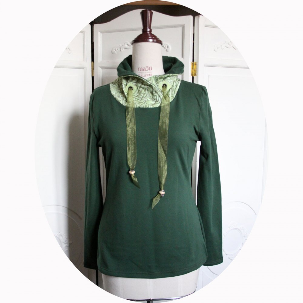 Haut sweatshirt col montant en molleton vert uni et col en coton vert pomme à arabesques--9995760135486