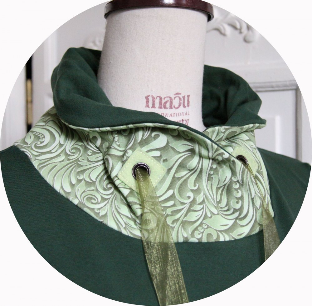Haut sweatshirt col montant en molleton vert uni et col en coton vert pomme à arabesques--9995760135486