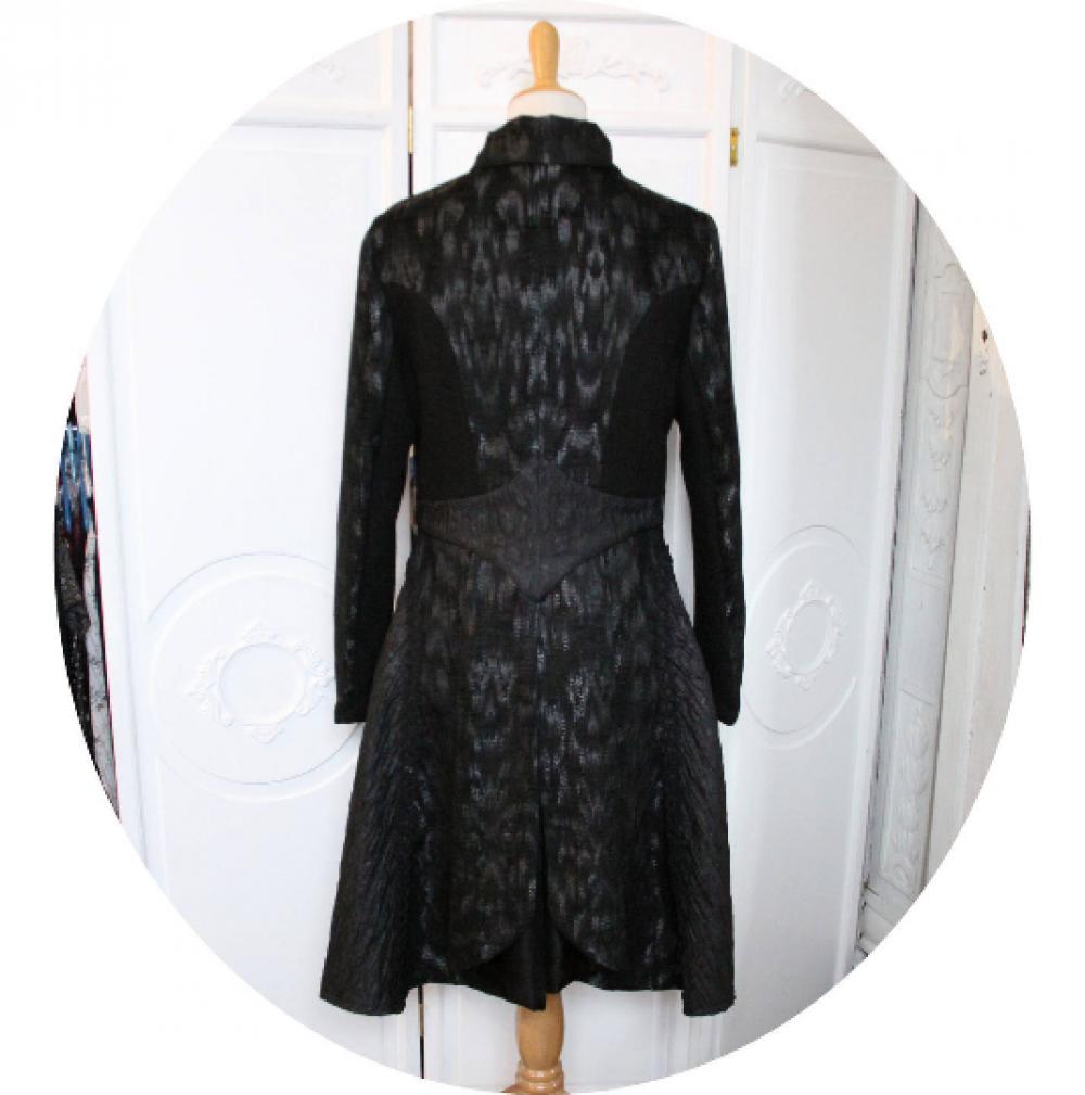 Manteau long queue de pie noir et argent en laine et brocard--9995983690472