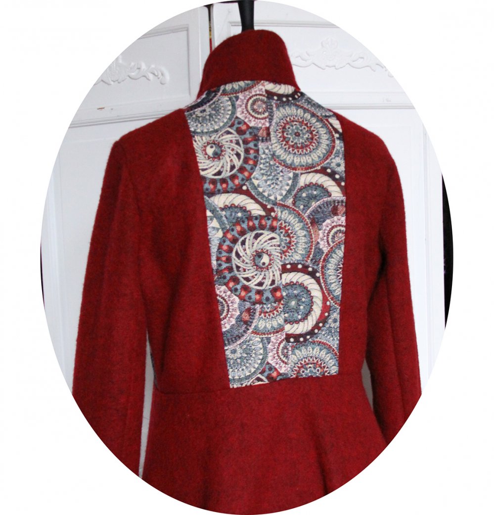 Manteau Spencer de forme trapèze en laine bordeaux et motif bleu rouge--2226414118454