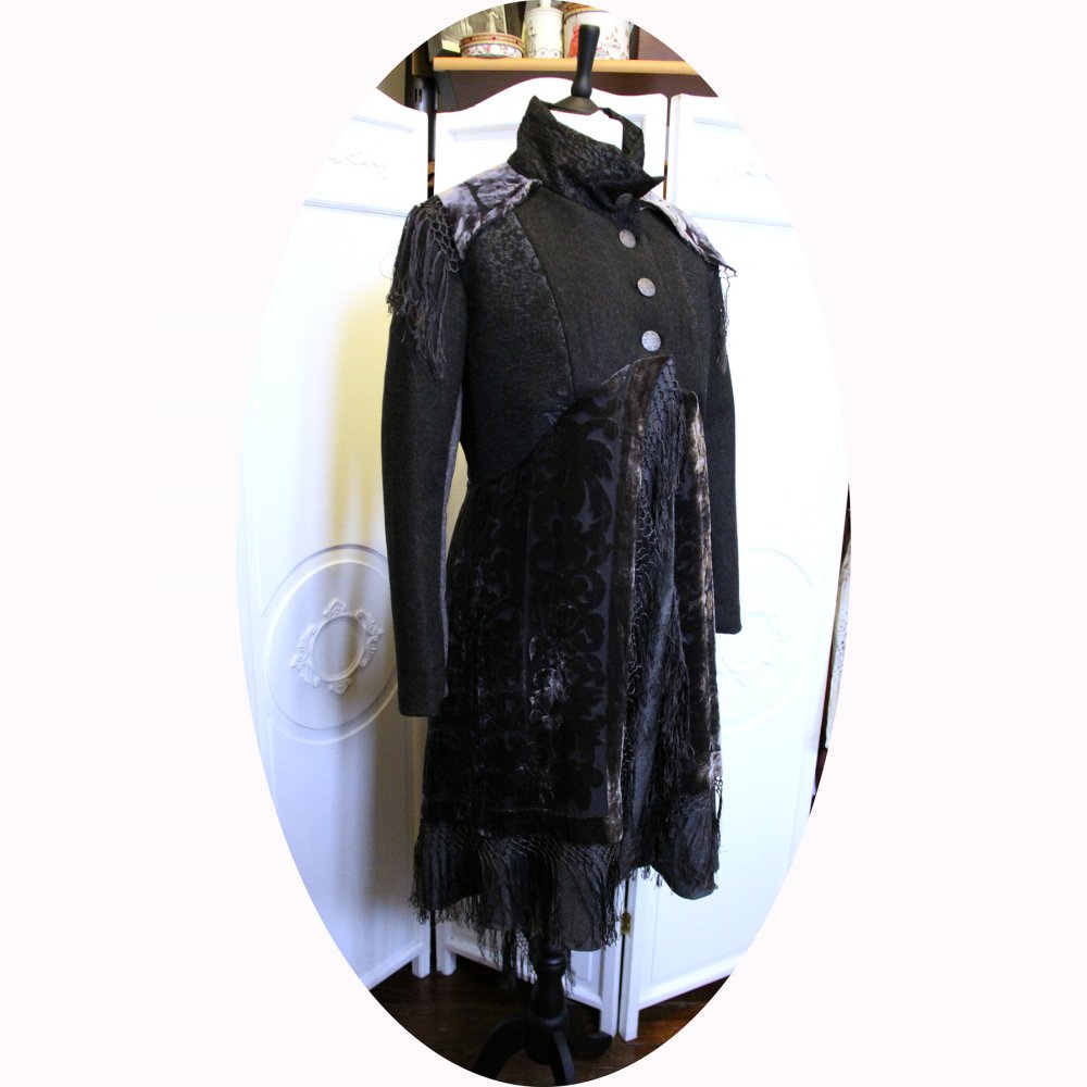 Manteau Spencer de forme trapèze en laine gris anthracite et chale en soie recyclé--9995833114417