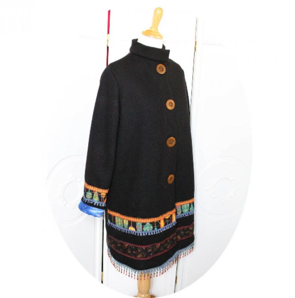 Manteau trapeze noir 'The Dreamcatcher' en laine et coton imprimé style indien--9995983720483