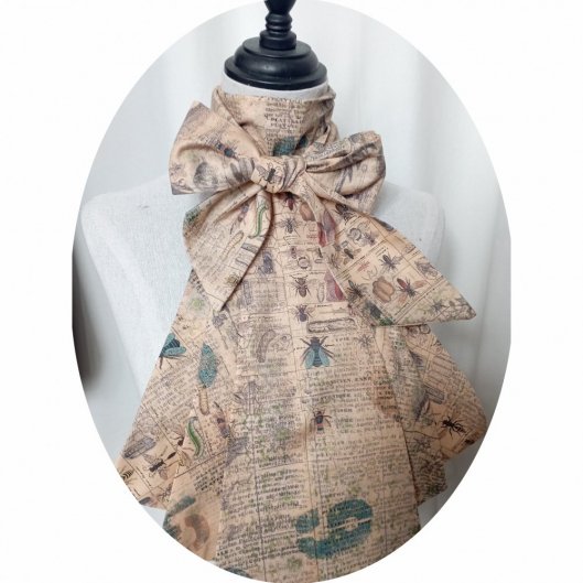 Col jabot simple volant en coton entomologie insectes beige