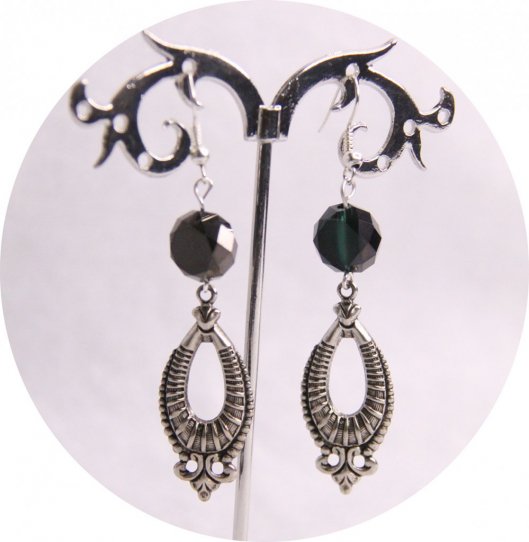 Boucles d'oreilles Baroques argentées et vert foncé