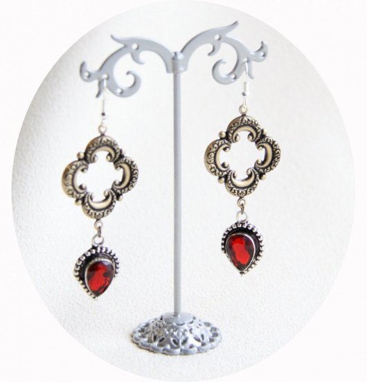 Boucles d'oreilles Esprit Antique médaillon en métal couleur bronze et rouge rubis