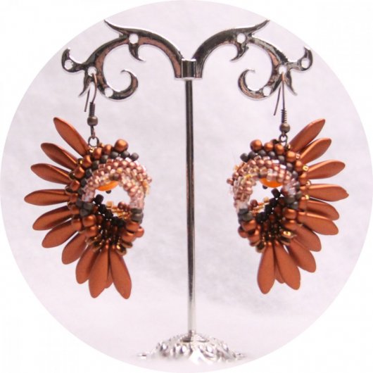 Boucles d'oreilles ethniques spirale de perles cuivre