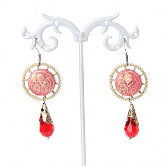 Boucles d'oreilles pendantes Steampunk thème mini Cthulhu rouge et bronze goutte