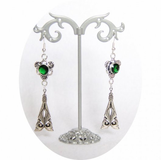 Boucles d'oreilles rétro baroque vert avec pampille art déco argentée