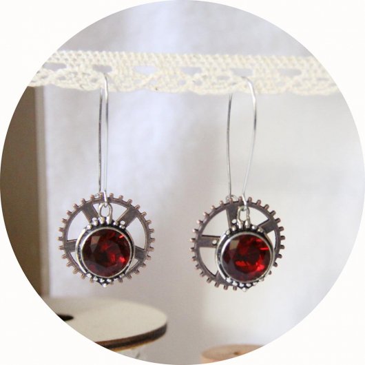Boucles d'oreilles Steampunk rouage cuivre et cristal rouge