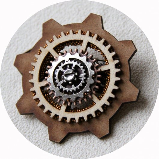 Broche Steampunk en rouages en métal argenté cuivré et bois