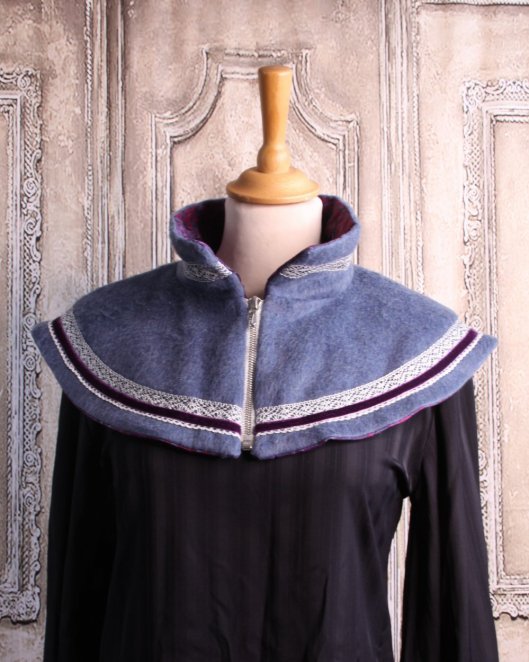 Col en laine bleu et mauve