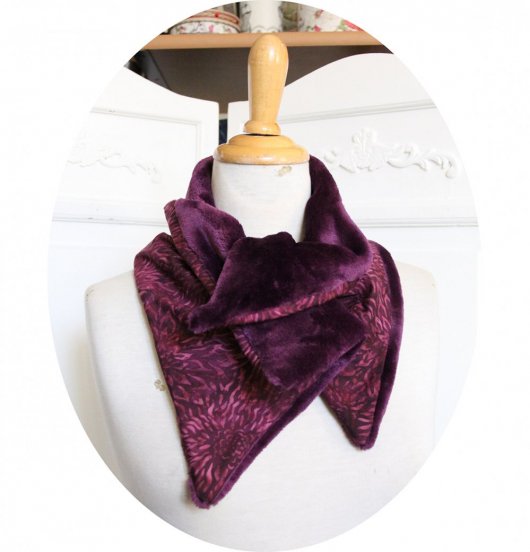 Col tour de cou violet et mauve en batik et fourrure polaire violet