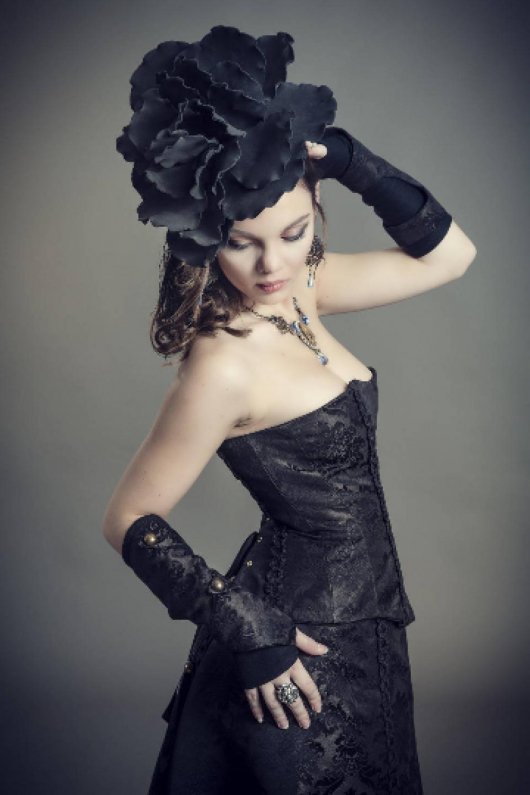 Ensemble bustier style corset et jupe longue et manchettes Belle Epoque en brocard marron et noir