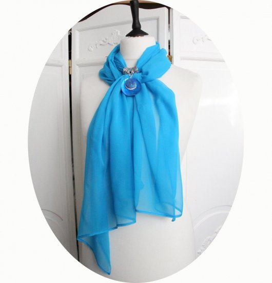 Etole foulard bijou bleu turquoise en mousseline de soie et bijou chat