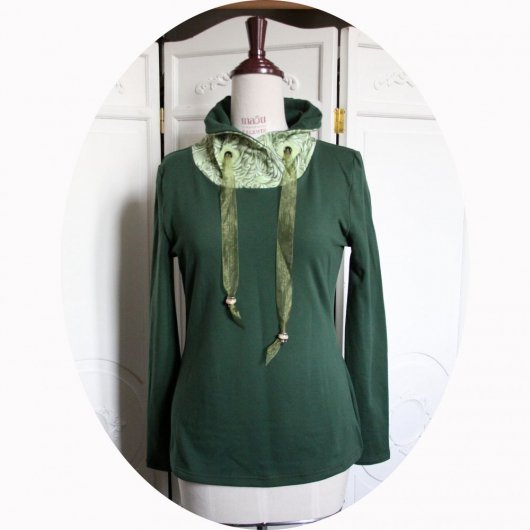 Haut sweatshirt col montant en molleton vert uni et col en coton vert pomme à arabesques