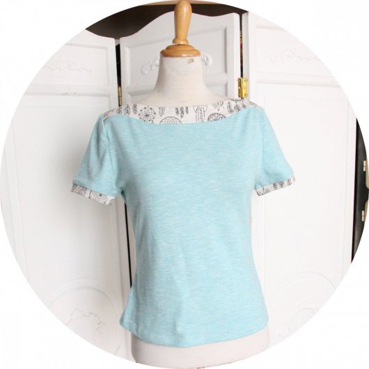 Haut tshirt encolure bateau bleu turquoise et attrape rêves