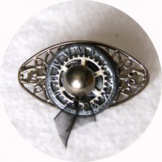 Petite barrette boutons noir argent et gunmetal steampunk longueur 5cm