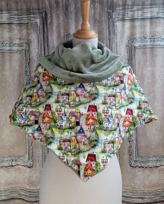 Poncho court village coloré et polaire vert sauge
