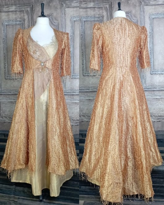 Robe style Empire - Bridgerton en soie dorée