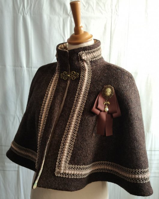 Solde -Capeline en laine marron et coton imprimé