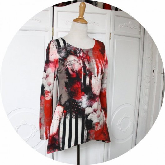 Tunique noire et rouge manches longues, haut noir et rouge en maille coton, tshirt manches longues a rayures, tunique a rayures