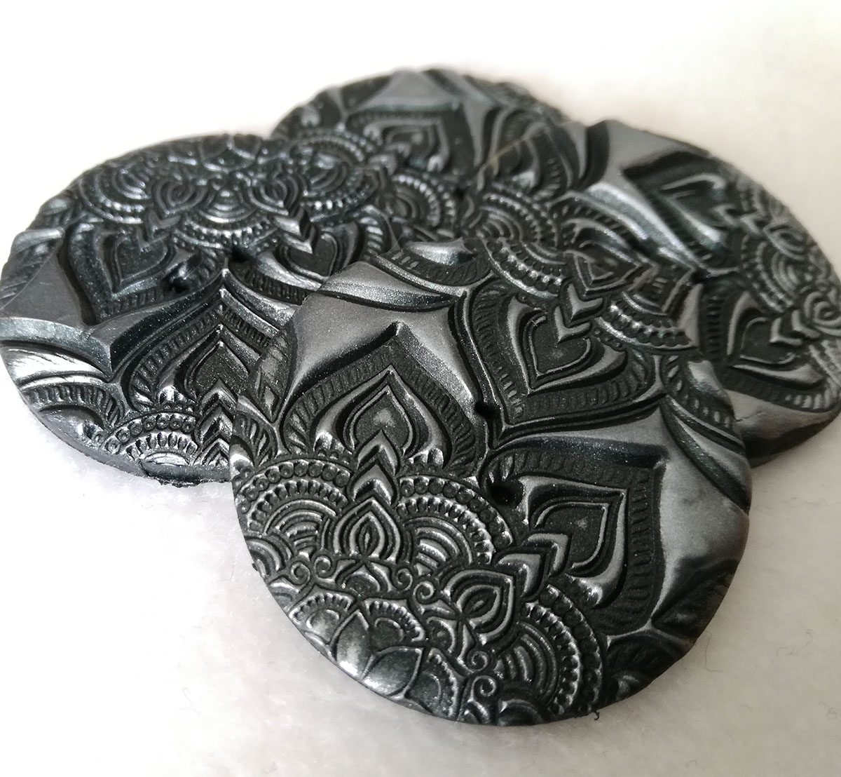 Tuto : Boutons en Fimo 1